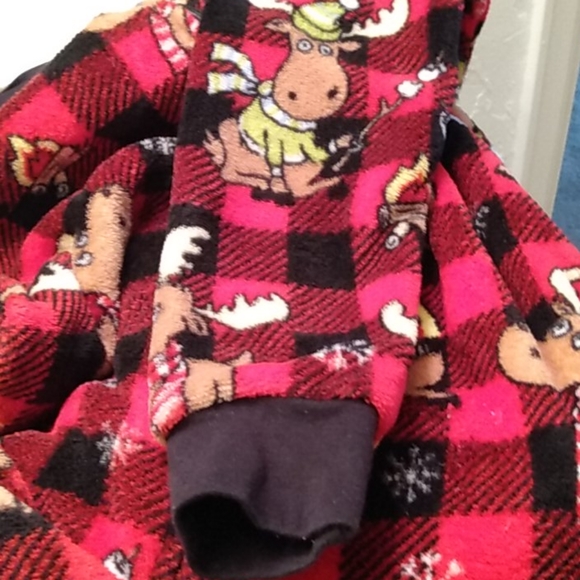 Secret Treasures Moose Pajamas - Picture 5 of 5